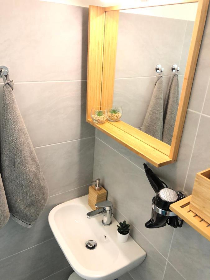 Appartamento Be my guest near metro station! Vienna Esterno foto