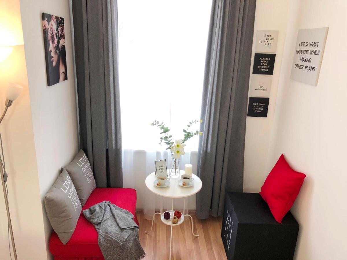 Appartamento Be my guest near metro station! Vienna Esterno foto