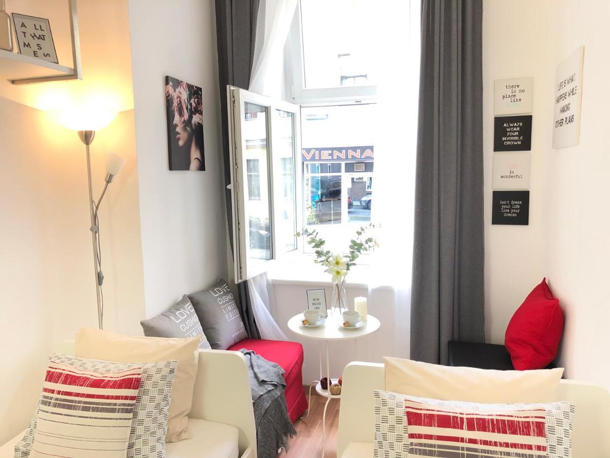 Appartamento Be my guest near metro station! Vienna Esterno foto