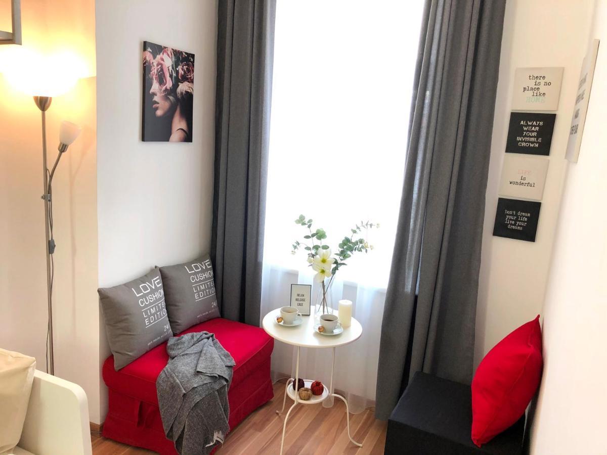 Appartamento Be my guest near metro station! Vienna Esterno foto