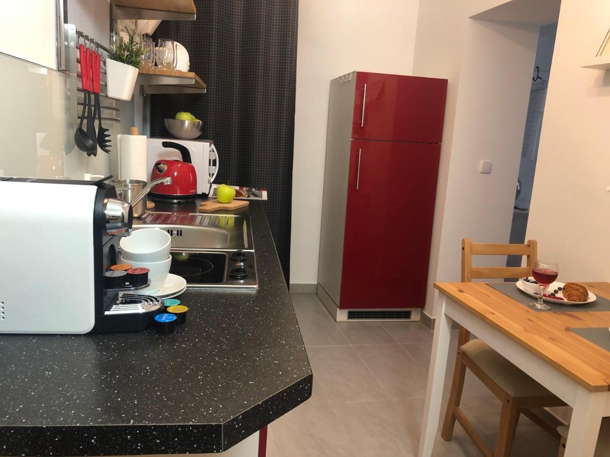 Appartamento Be my guest near metro station! Vienna Esterno foto